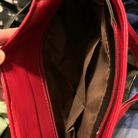 Red leather purse - Picture 5 of 5